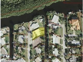 1105 Christopher Ct., Naples, FL 34104