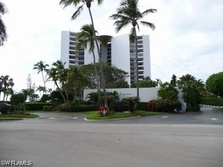 3951 Gulf Shore Blvd. #1102, Naples, FL