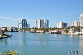 300 Park Shore Dr. #4E, Naples, FL 34103