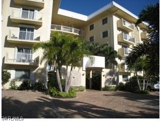 3000 Gulf Shore Blvd. #102, Naples, FL