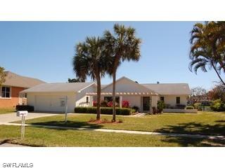 365 Sharwood Dr., Naples, FL