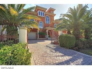 246 Bayview Ave., Naples, FL