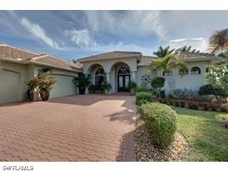 2901 Gardens Blvd., Naples, FL