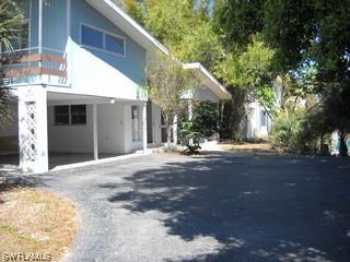 1493 Blue Point Ave., Naples, FL 34102