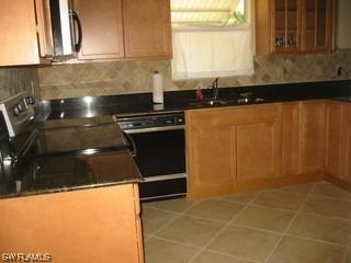 776 96th Ave., Naples, FL 34108