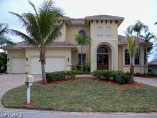 576 Neapolitan Ln., Naples, FL 34103