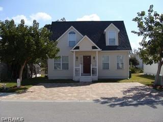 190 Leawood Cir., Naples, FL 34104