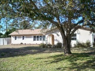 229 Madison Dr., Naples, FL 34110