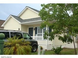 425 Leawood Cir., Naples, FL 34104