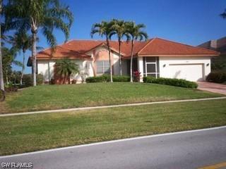 685 Hernando Dr., Marco Island, FL