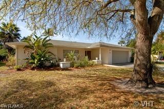 4458 Rosea Ct., Naples, FL