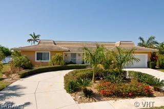 860 Willow Ct., Marco Island, FL 34145