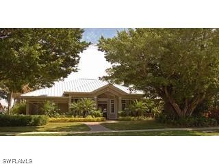 2460 Crayton Rd., Naples, FL 34103