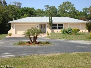 5307 Myrtle Ln., Naples, FL 34113