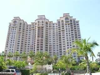 6597 Nicholas Blvd. #PH21, Naples, FL 34108