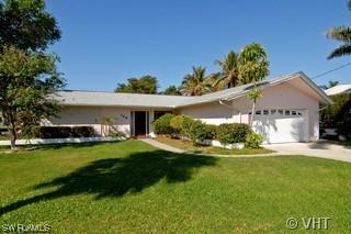 368 Bayside Ave., Naples, FL 34108