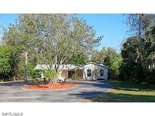 5725 Green Blvd., Naples, FL 34116