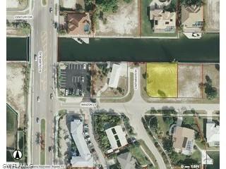 327 Castaways St., Marco Island, FL 34145