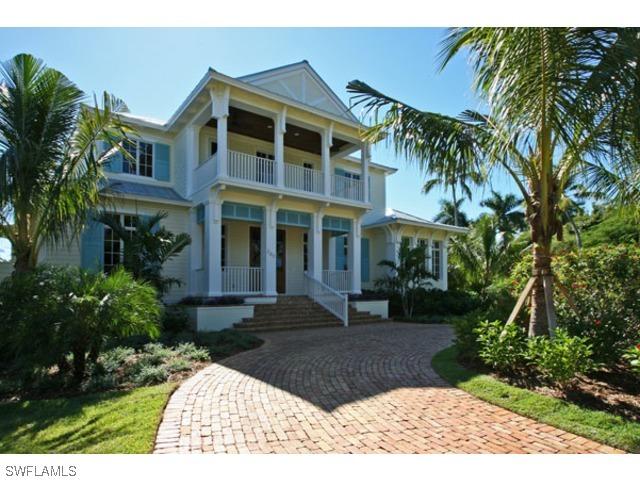 202 9th Ave., Naples, FL