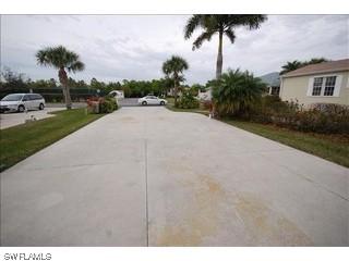 1137 Diamond Lake Cir., Naples, FL