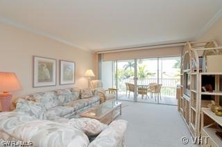 284 2nd St., Naples, FL