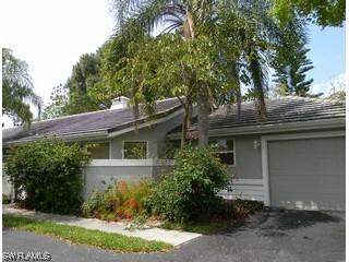 331 Emerald Bay Cir. #V-8, Naples, FL