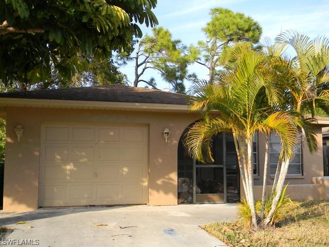 511 103rd Ave., Naples, FL 34108