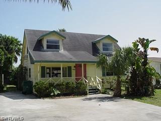 746 107th Ave., Naples, FL 34108