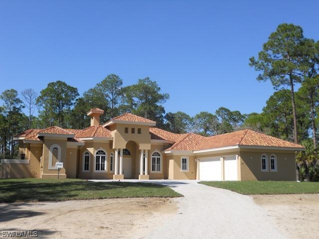 385 Weber Blvd., Naples, FL 34117