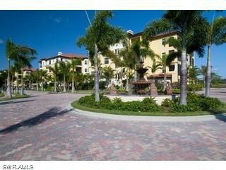 2542 Marquesa Royale Ln. #6-302, Naples, FL 34109