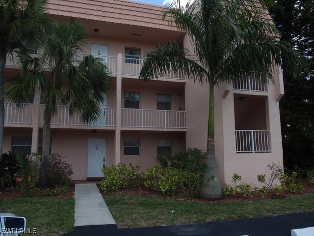 225 Turtle Lake Ct. #111, Naples, FL