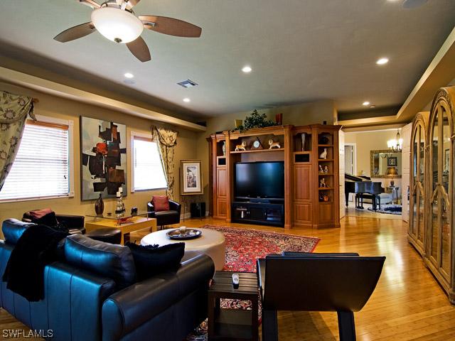 2843 Wild Orchid Ct., Naples, FL 34119