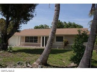 4865 22nd Pl., Naples, FL