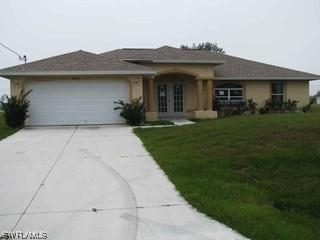 2604 9th Ter., Cape Coral, FL 33993