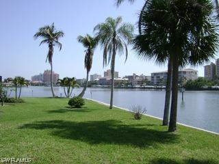 233800 Lagoon Ave., Naples, FL 34108