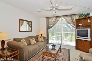 190 Turtle Lake Ct. #204, Naples, FL