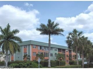 72 7th St. #203, Naples, FL 34102