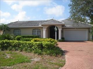 2036 Laguna Way, Naples, FL 34109