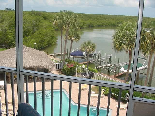 12945 Vanderbilt Dr. #406, Naples, FL