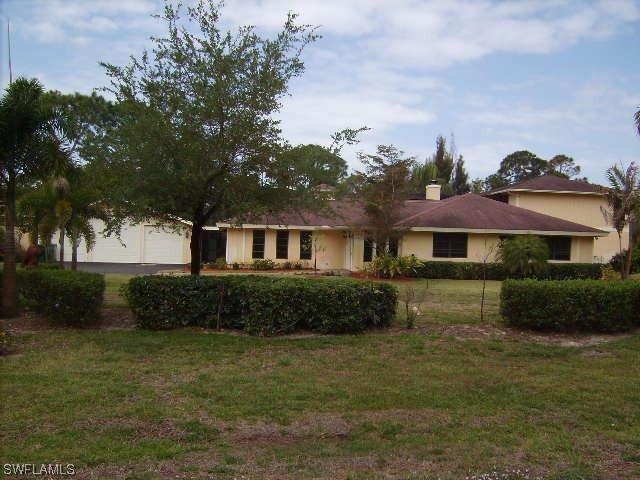 537 Gordonia Rd., Naples, FL 34108