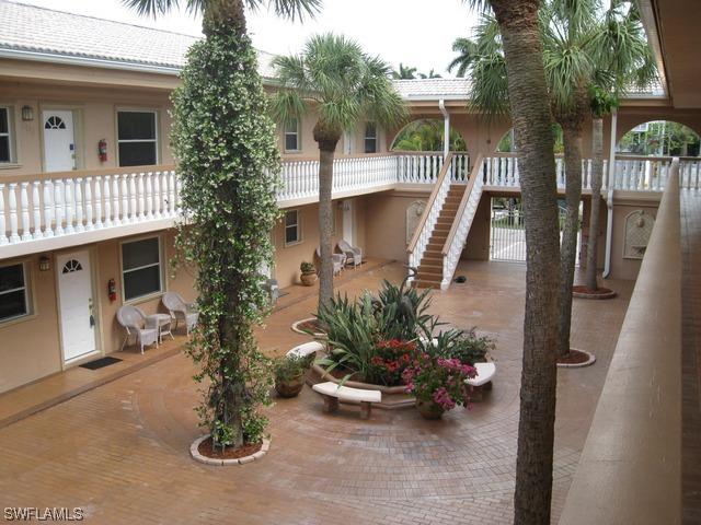 980 7th Ave. #207, Naples, FL 34102