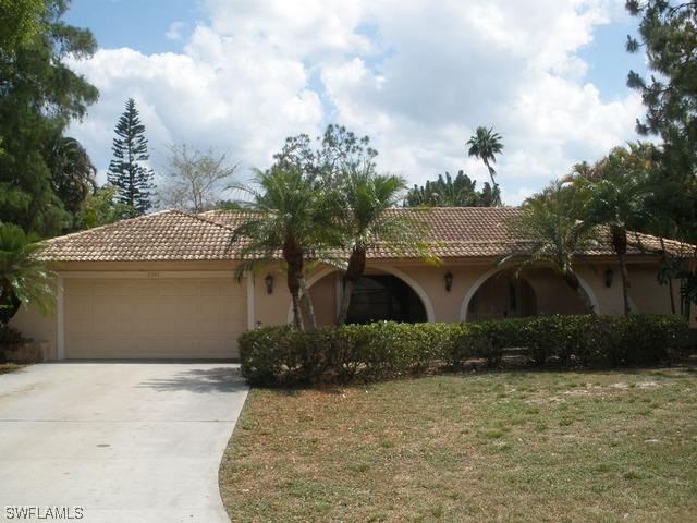 2381 Kings Lake Blvd., Naples, FL 34112