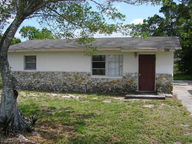 3510 Seminole Ave., Naples, FL