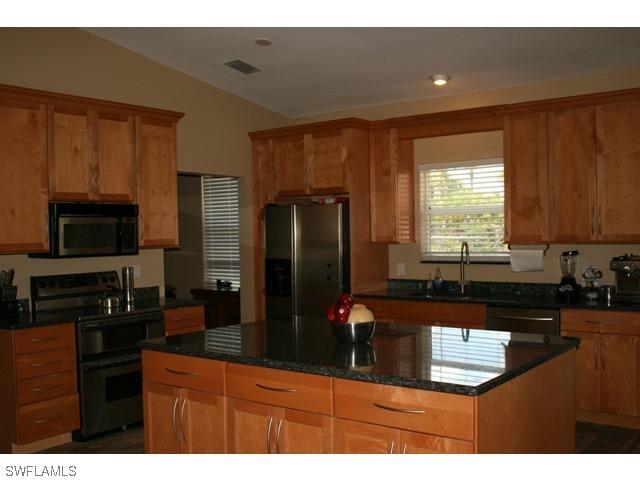 3171 32nd Ave., Naples, FL 34117