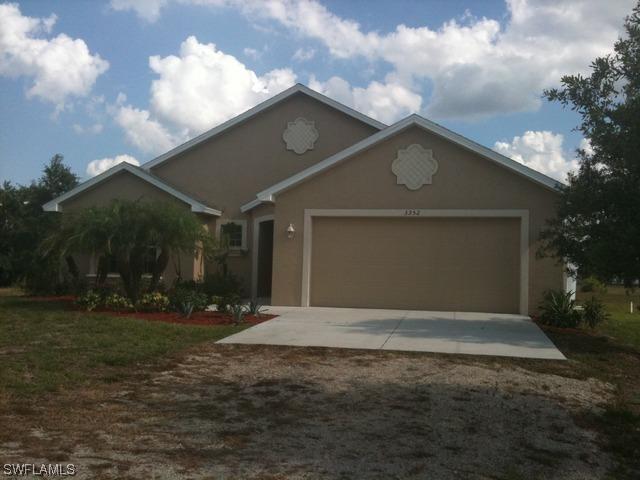 3352 35th Ave., Naples, FL 34120