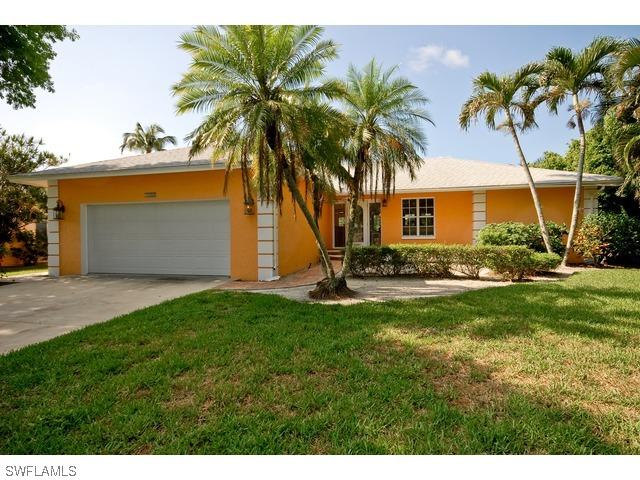 1480 Chesapeake Ave., Naples, FL 34102