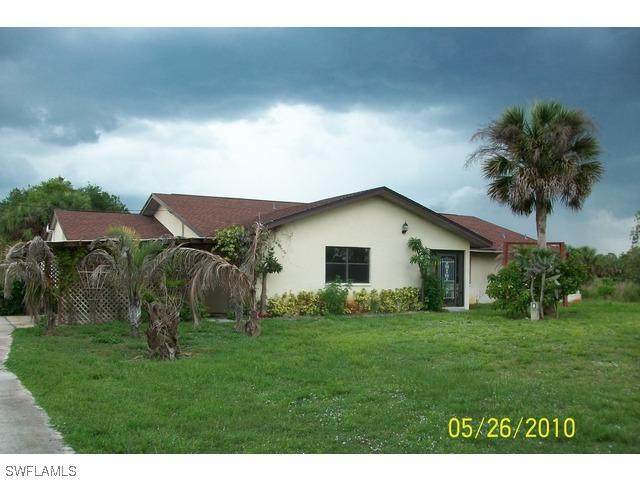 661 10th St., Naples, FL