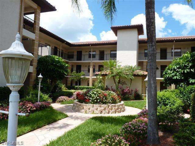 228 Fox Glen Dr. #3305, Naples, FL