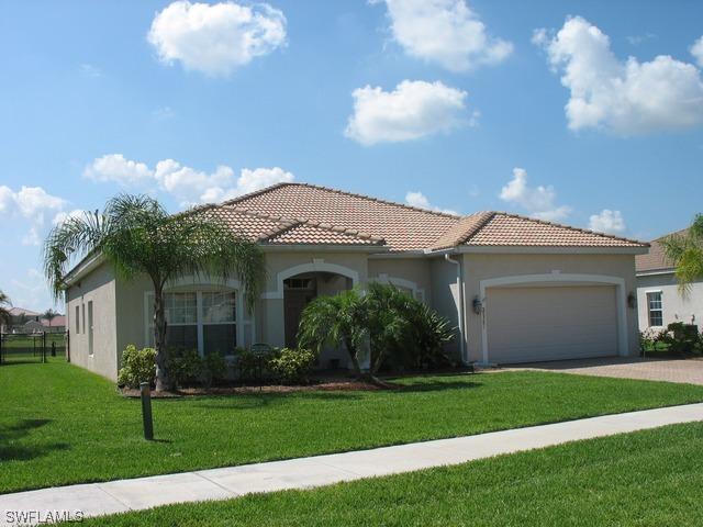 2147 Grove Dr., Naples, FL