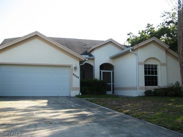 6609 Bishopgate Ln., Naples, FL 34104